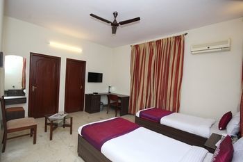 Oyo 2388 Hebbal Otel Bangalore Dış mekan fotoğraf